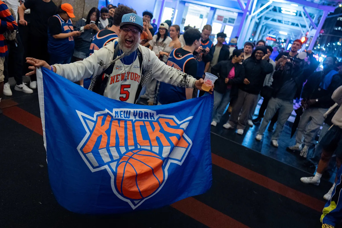 NBA Finals tickets approach Super Bowl levels as Knicks Generate Opening trip since 1999 creates buzz