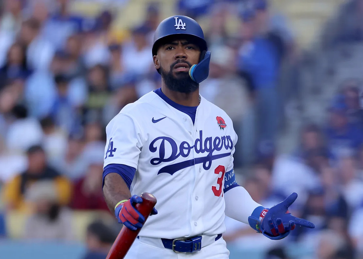 Dodgers' Teoscar Hernández expected to miss 1 month with hamstring strain reported globally