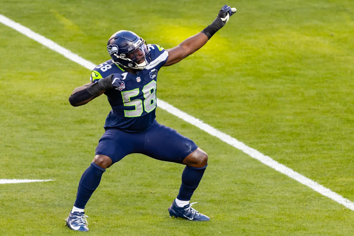 Seahawks reportedly sign edge rusher Derick Hall to 3-year, $42M extension takes center stage