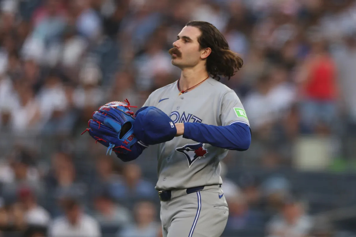 Blue Jays' Dylan Cease (hamstring) lands on IL; Vladdy Jr. (elbow) day-to-day creates buzz