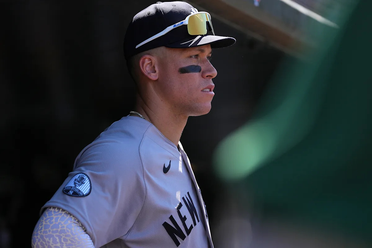 Yankees star Aaron Judge Carries bone bruise, meets with doctor hits headlines